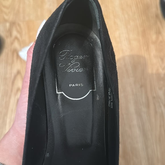 ROGER VIVIER BUCKLE BLUE SUEDE BLOCK HEEL SHOES SIZE 9 - Picture 6 of 7